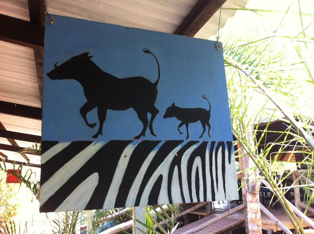 The Old House Bed & Breakfast Kasane Bagian luar foto