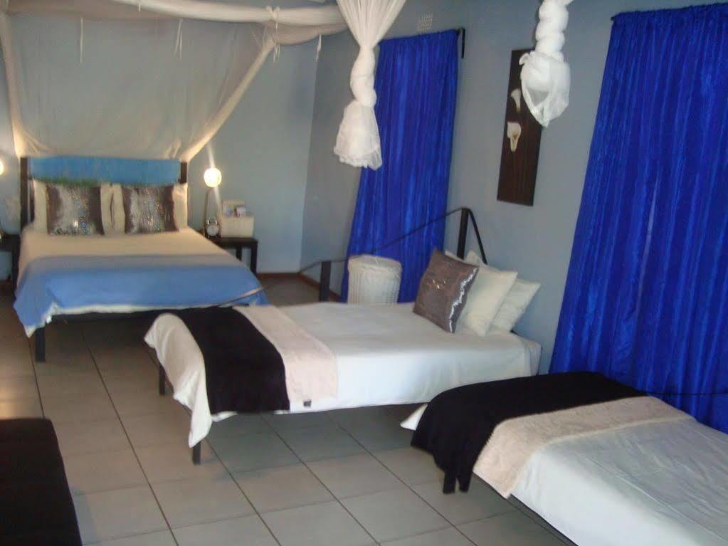 The Old House Bed & Breakfast Kasane Bagian luar foto