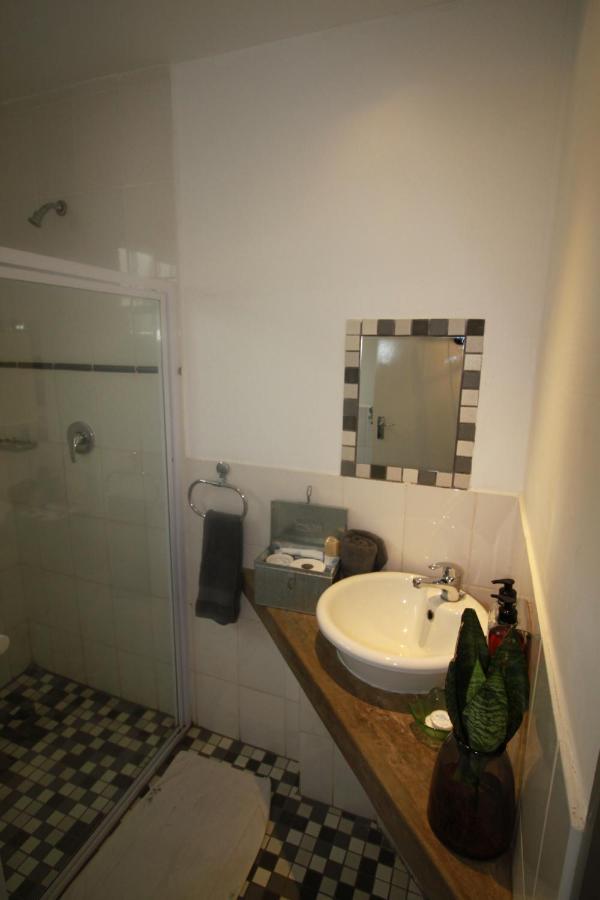 The Old House Bed & Breakfast Kasane Bagian luar foto